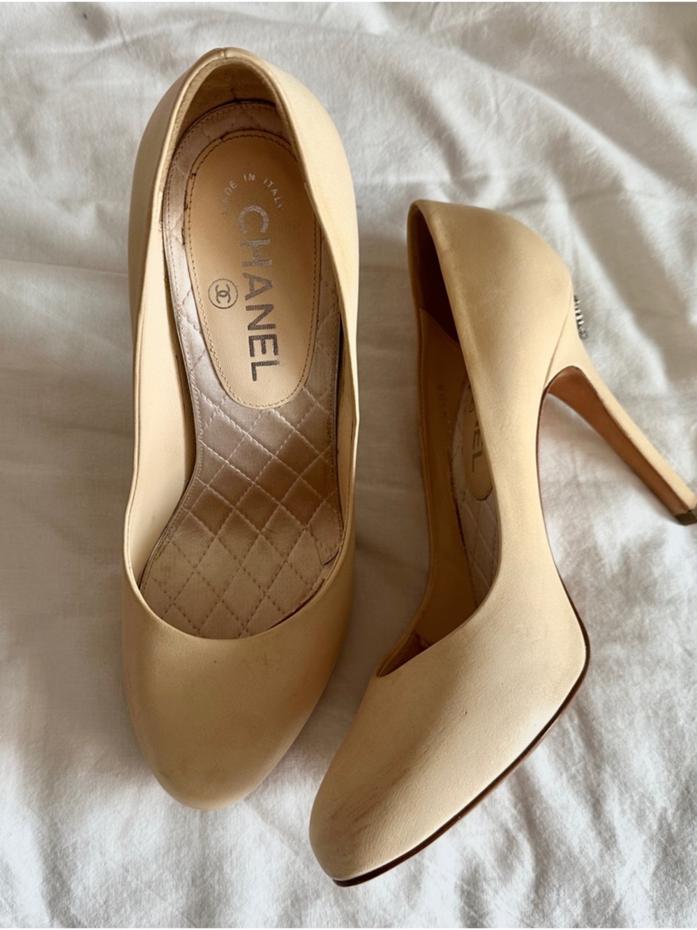 CHANEL Beige Leather High Heel Pumps — Quilted Insole